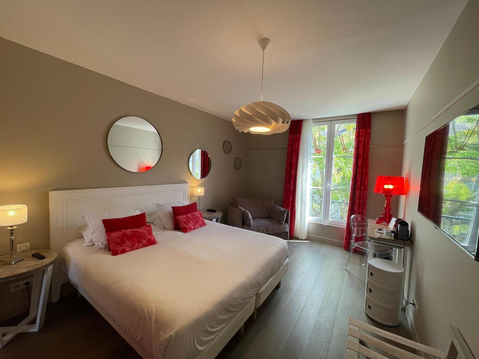 The Originals Boutique, Le Londres, 3* Saumur