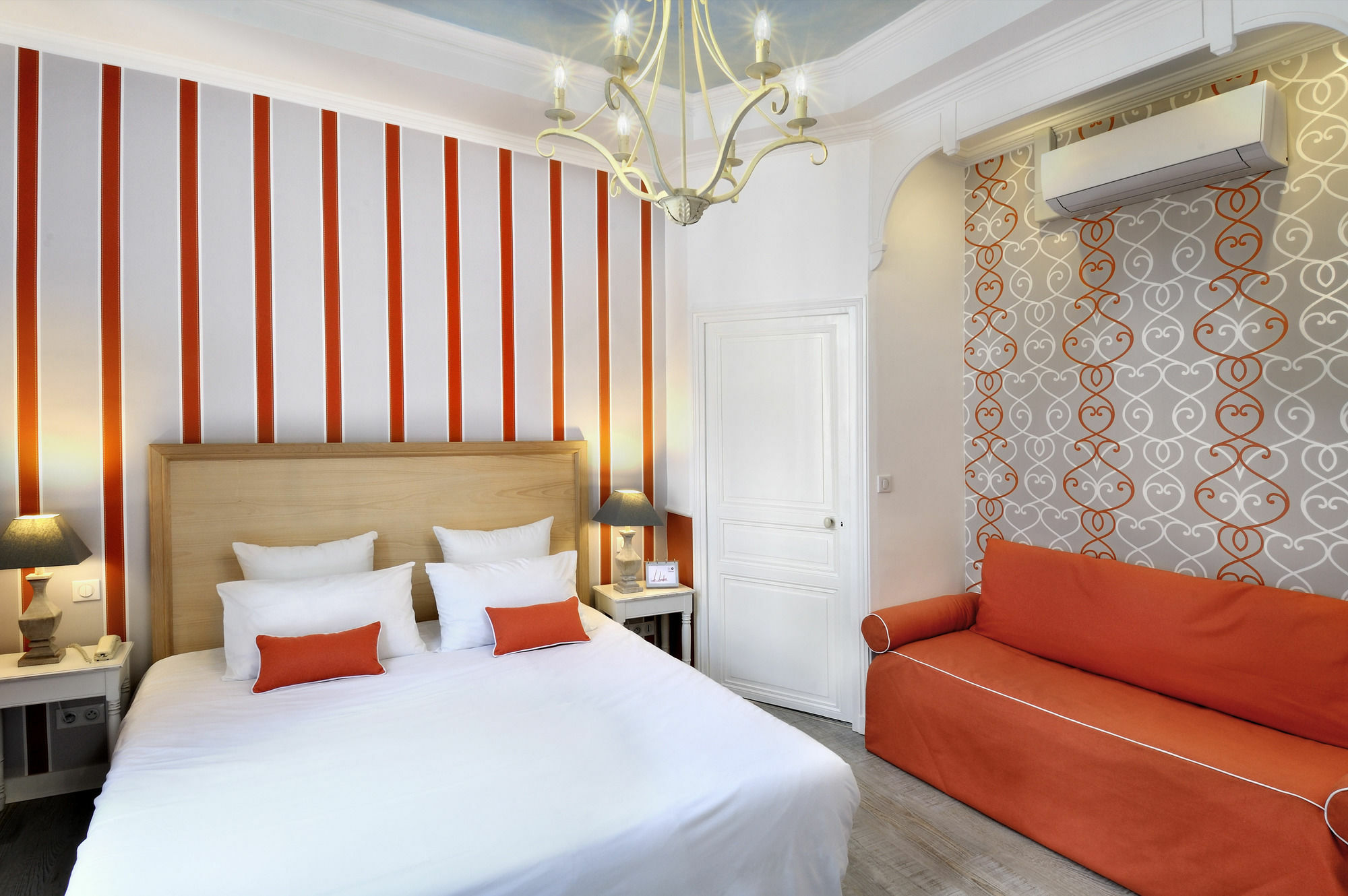 The Originals Boutique, Le Londres, 3* Saumur